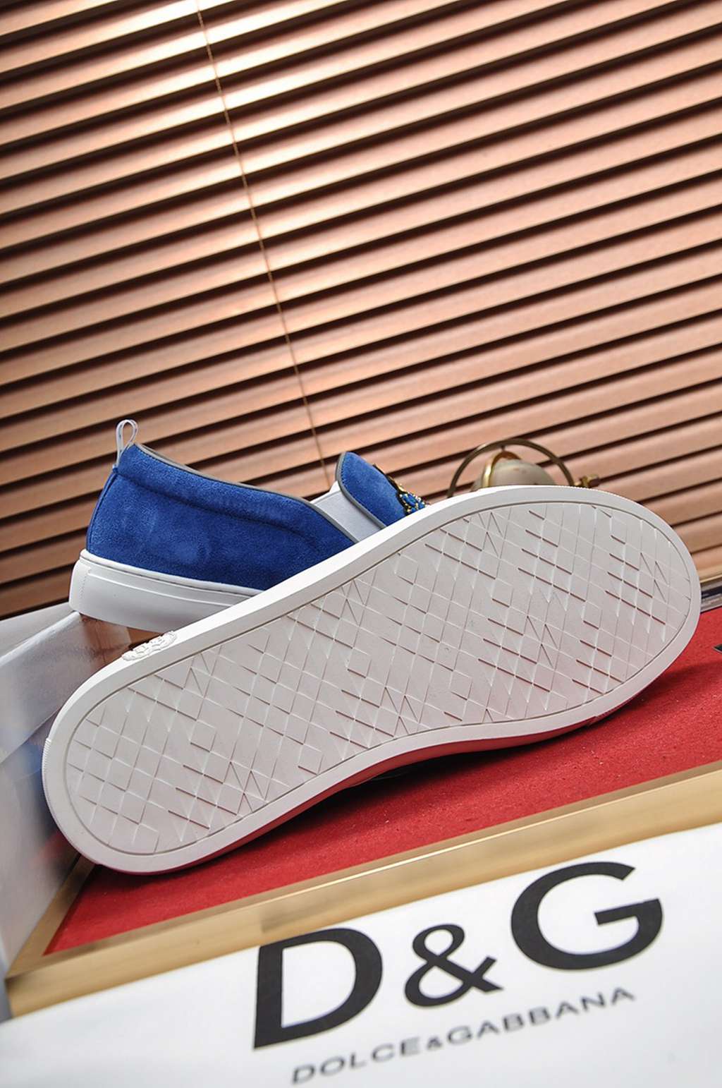 D*G sneaker